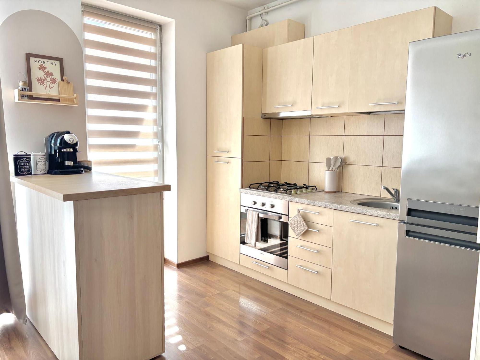 Wanderlust Home Cream, Rasnov Apt For 4, Wifi And Free Parking 外观 照片