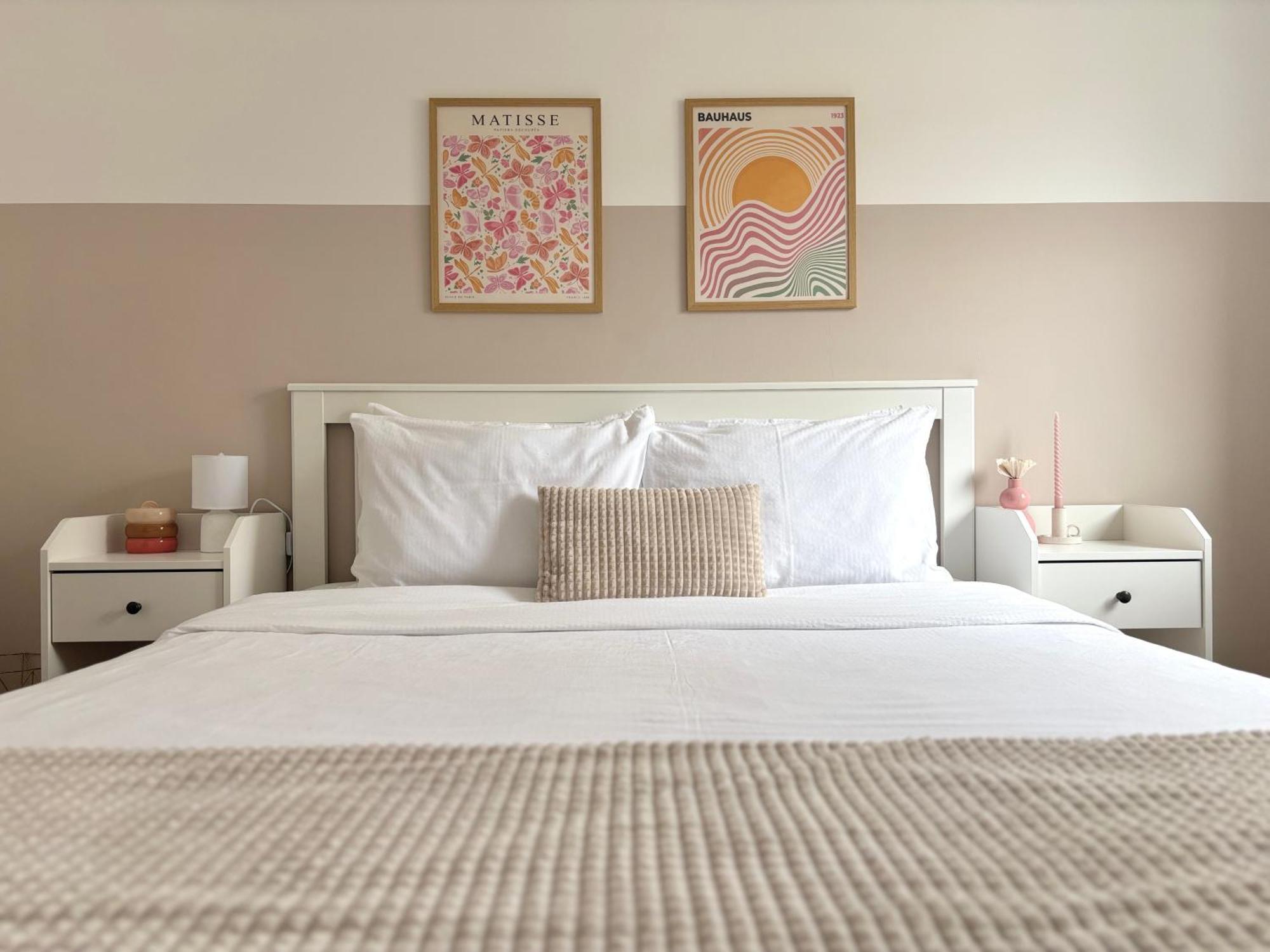 Wanderlust Home Cream, Rasnov Apt For 4, Wifi And Free Parking 外观 照片