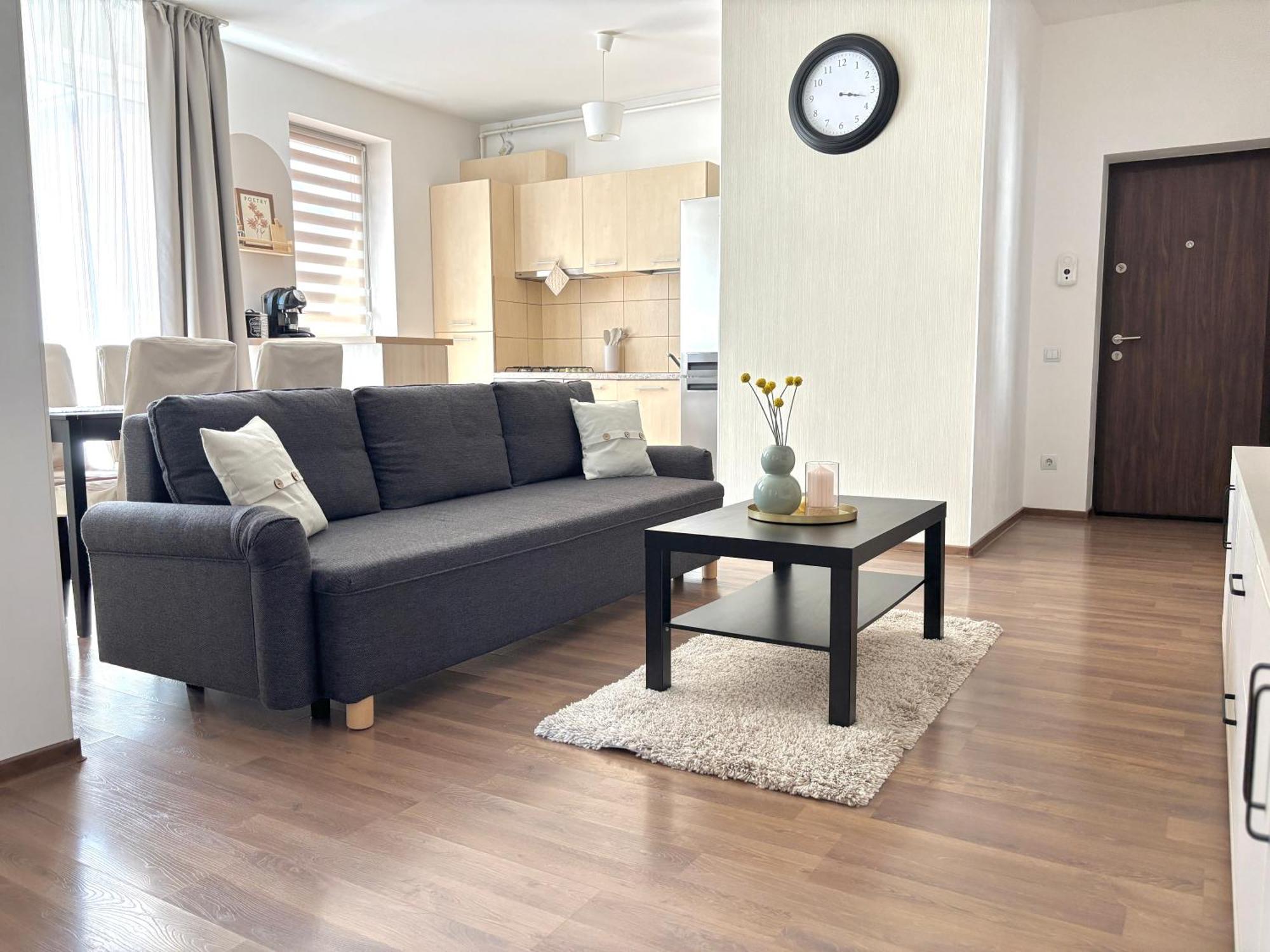 Wanderlust Home Cream, Rasnov Apt For 4, Wifi And Free Parking 外观 照片