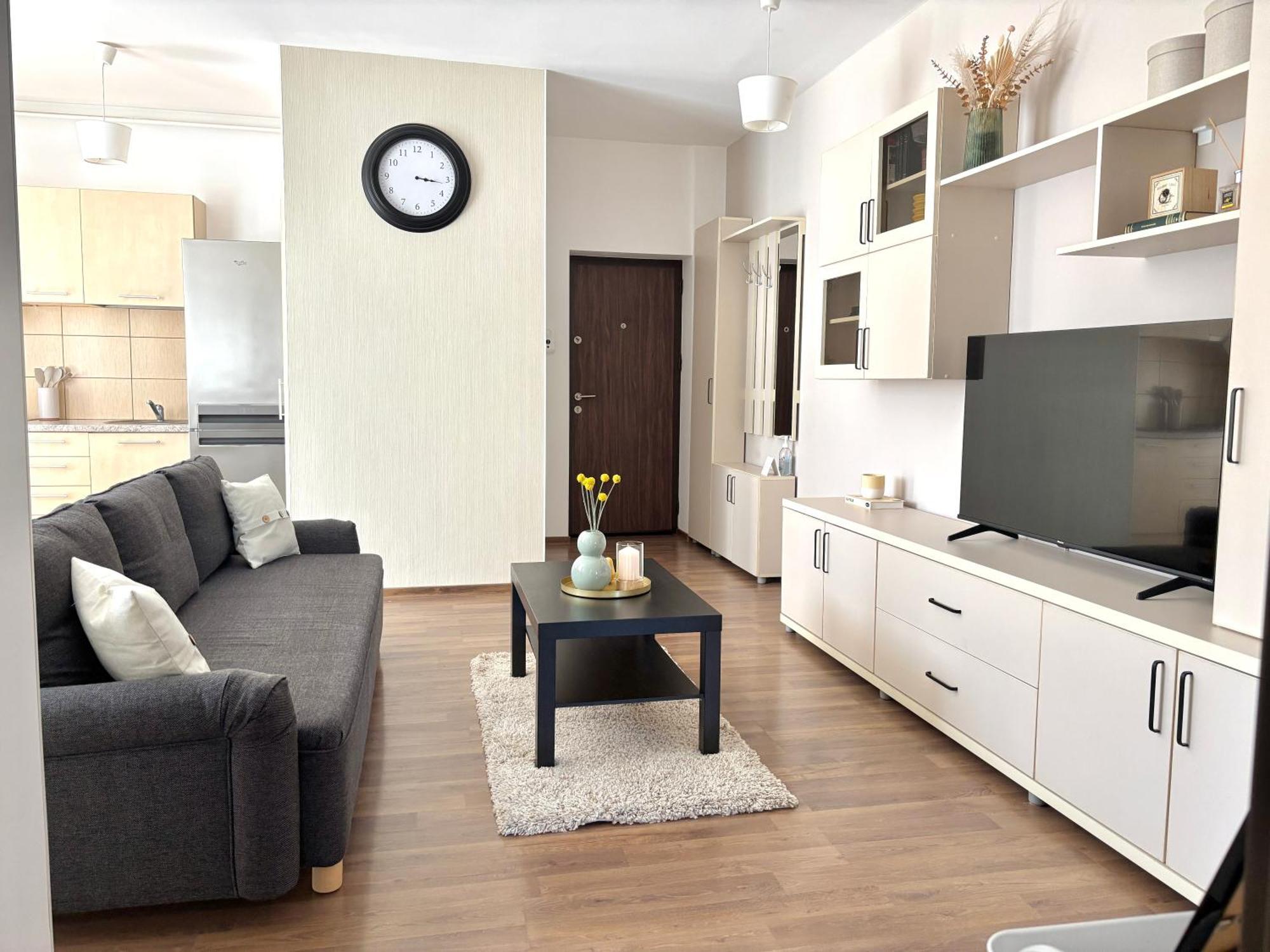 Wanderlust Home Cream, Rasnov Apt For 4, Wifi And Free Parking 外观 照片